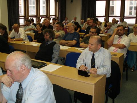 úvodní foto ze semináře: Volební pat roku 2006 a co z něj plyne pro českou politiku